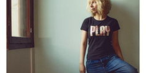 Reflection Misperception, Or How I’m Learning To Stop Worrying And Embrace Boyfriend Jeans