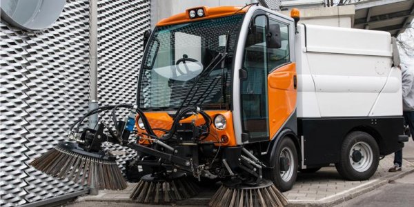 Hybrid-Electric Street Sweepers