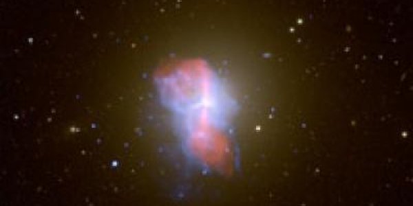 M84 Shows Galaxies Are Dancing - And Black Holes Provide The Rhythm