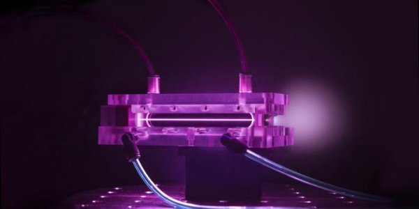 Compact Particle Accelerator Sets New World Record