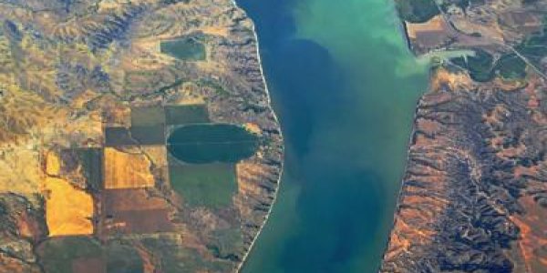 Farming's Carbon Dioxide Impact On The Mississippi River