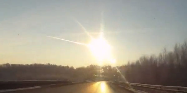 Meteor Spectacularly Enters Earth's Atmosphere Above Russia