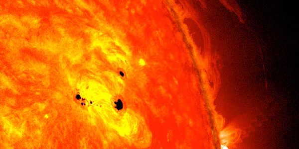 Giant Sun Spot The Size Of 6 Earths Grows In 48 Hours