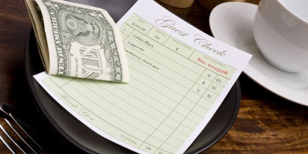 What Explains Racial Differences In Restaurant Tipping?