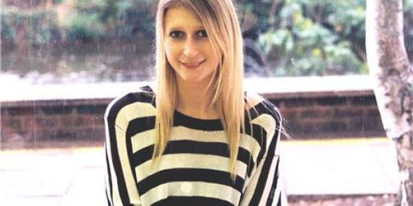 Edible Clothes: The Haute Cuisine Of Haute Couture