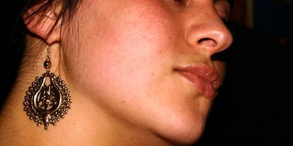 Women's Faces Get Redder At Ovulation, But Human Eyes Can't Pick Up On It