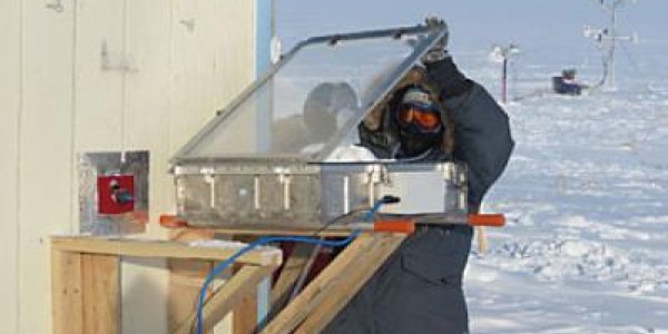 Arctic Snowpack's Role In Atmospheric Cleaning And Ozone Depletion
