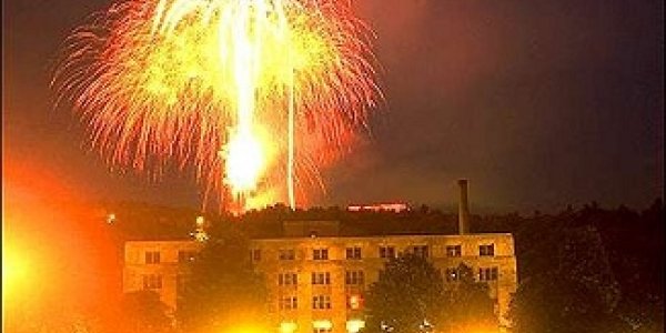 'Green' Fireworks For 4th Of July - Can You Get The Same Boom With Less Pollution?