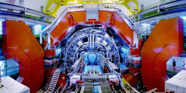Mexican Team Develops Cosmic Ray Detector For The Large Hadron Collider