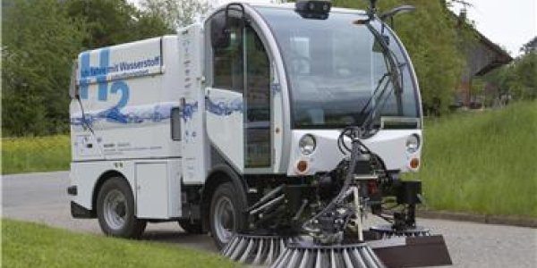 Bucher CityCat H2 - A Hydrogen Vehicle Your Local Government Can Be Proud Of