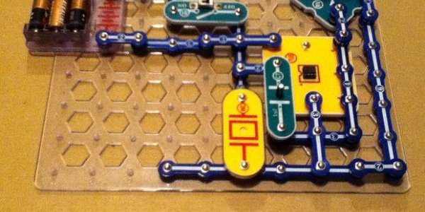 Science Toys: Snap Circuits