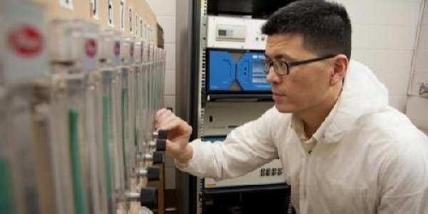 Alum Can Lower Greenhouse Gas Emissions From Chicken Coops