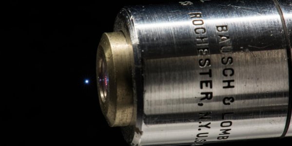 Generating Broadband Terahertz Radiation From A Microplasma In Air