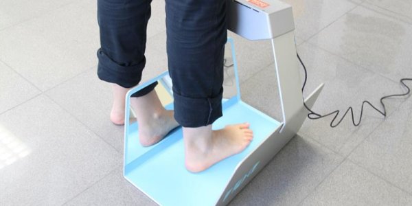 InstantShoe -  Adjustable Customized Footwear Uses Memory Shape Composite