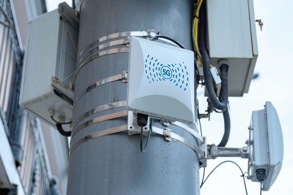 A 5G antenna module on a mast