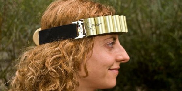Green Medical Tech: Wireless EEG System Powered By Body Heat