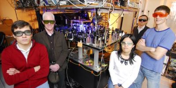 Optical Lattice Stores Quantum Information for a 7-Millisecond Eternity